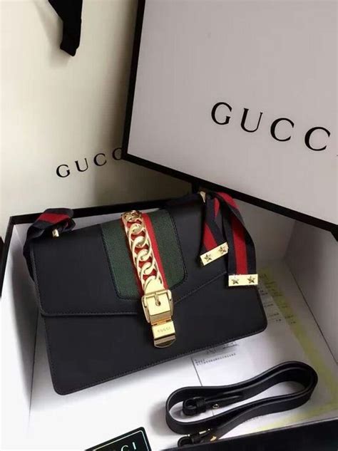 moda hombre gucci|carteras Gucci originales.